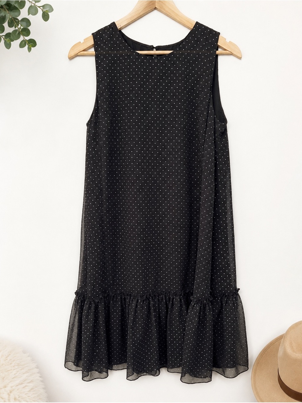 Tommy Hilfiger black gold glitter polka dot ruffle shift dress ruffle size 8